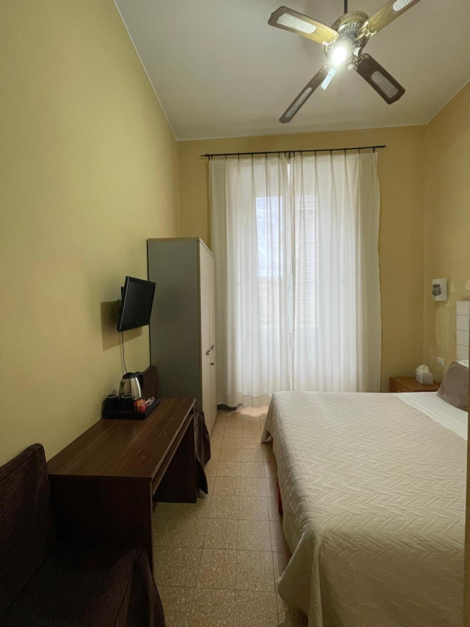 Guest House Meret Рим Екстериор снимка
