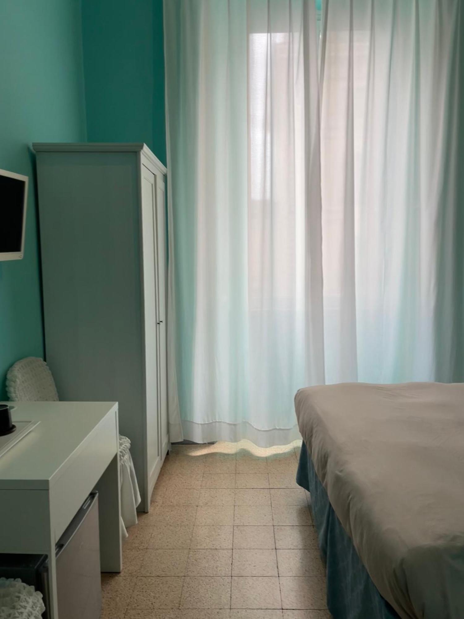 Guest House Meret Рим Екстериор снимка